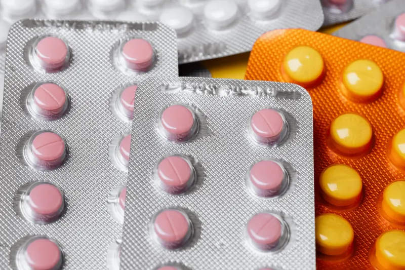 Prazo de Validade de Genéricos é Mesmo Menor? A Verdade por Trás das Datas nas Embalagens